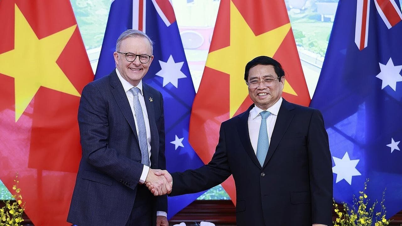 Australians detained in Vietnam granted clemency: PM