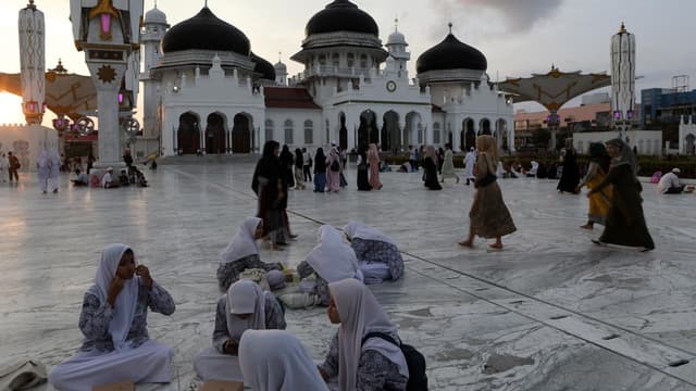 Man freed from Indonesian jail after drunken rampage