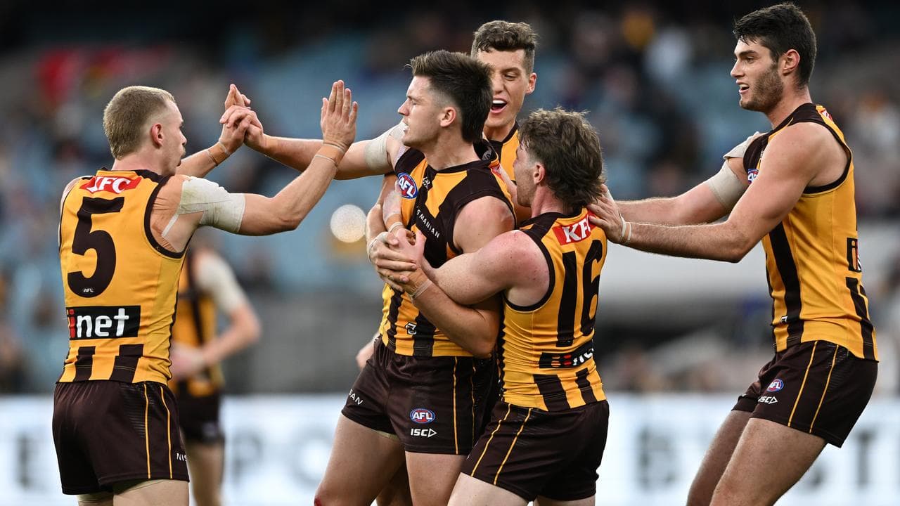 Hawthorn continue Lions' horror AFL record at MCG