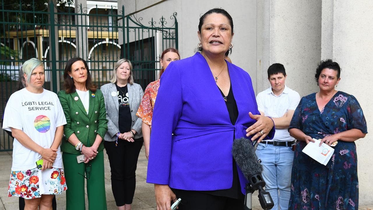 Queensland passes gender fix for birth certificates