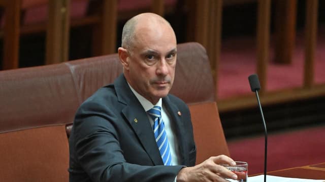 Dutton urges Van to quit parliament over allegations