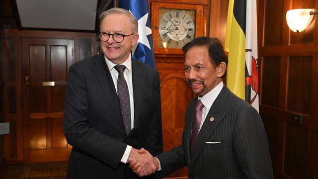 Albanese signs bilateral deal with Sultan of Brunei