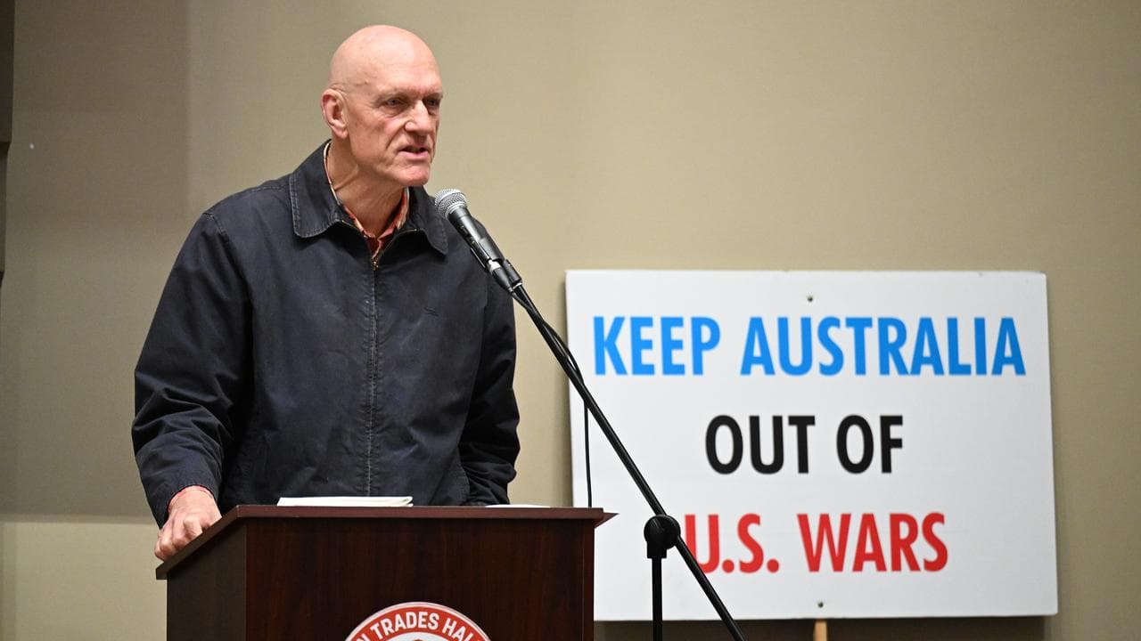 Former Labor cabinet minister condemns $368b AUKUS deal