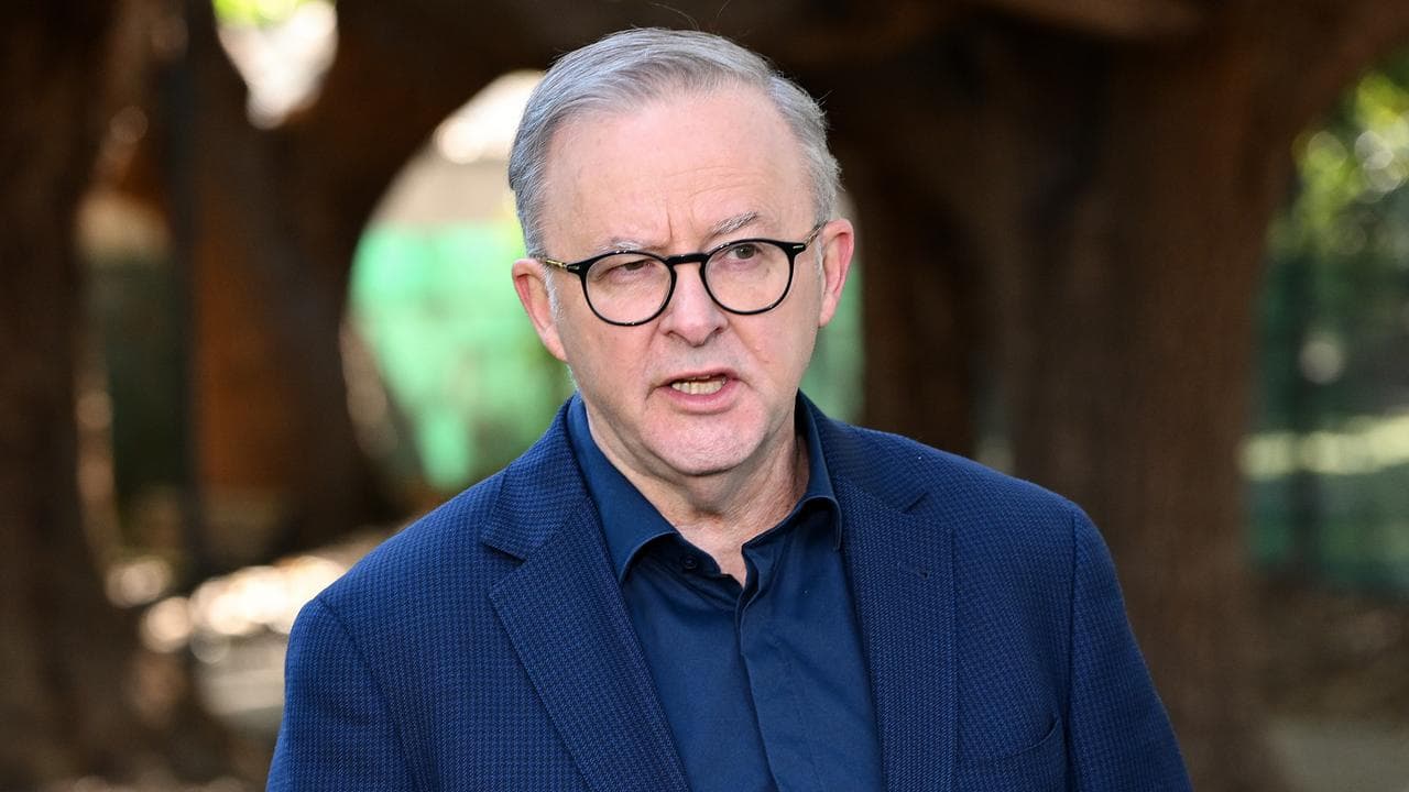 PM sees Voice poll slip but says 'yes' vote still high