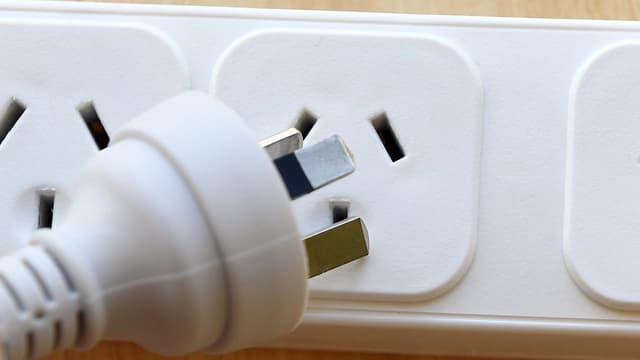 Customers cash in as generator pays for breaking rules