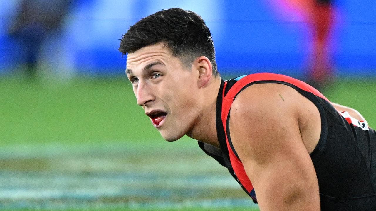 Bombers coach defends struggling recruit Weideman