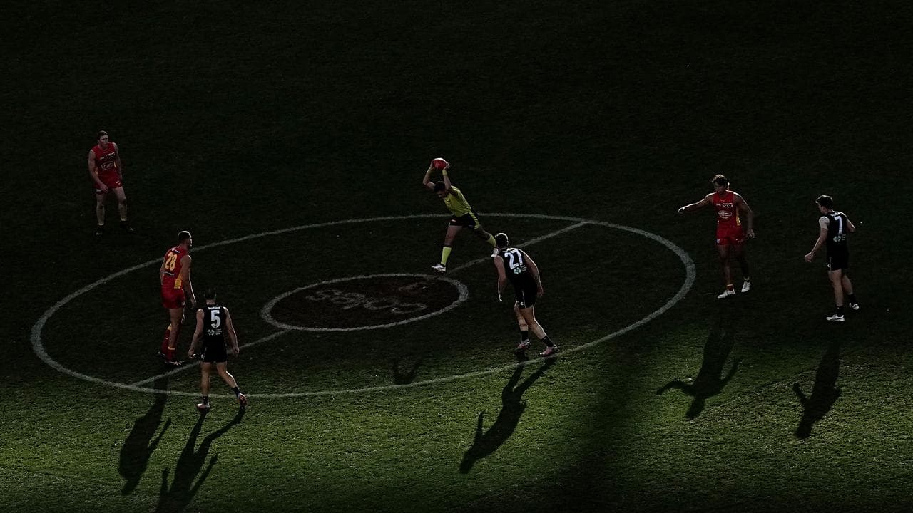 Pressure to perform still there: Carlton coach Voss