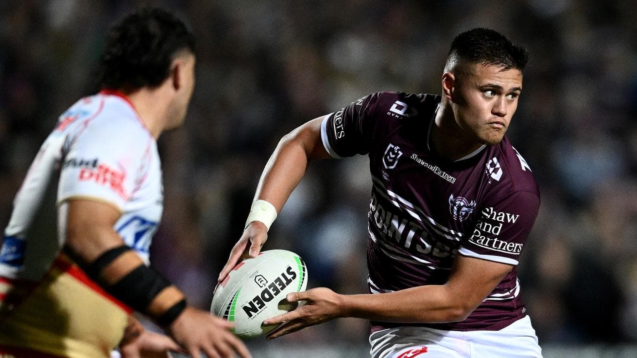 Schuster takes hip-pocket hit to re-sign with Manly