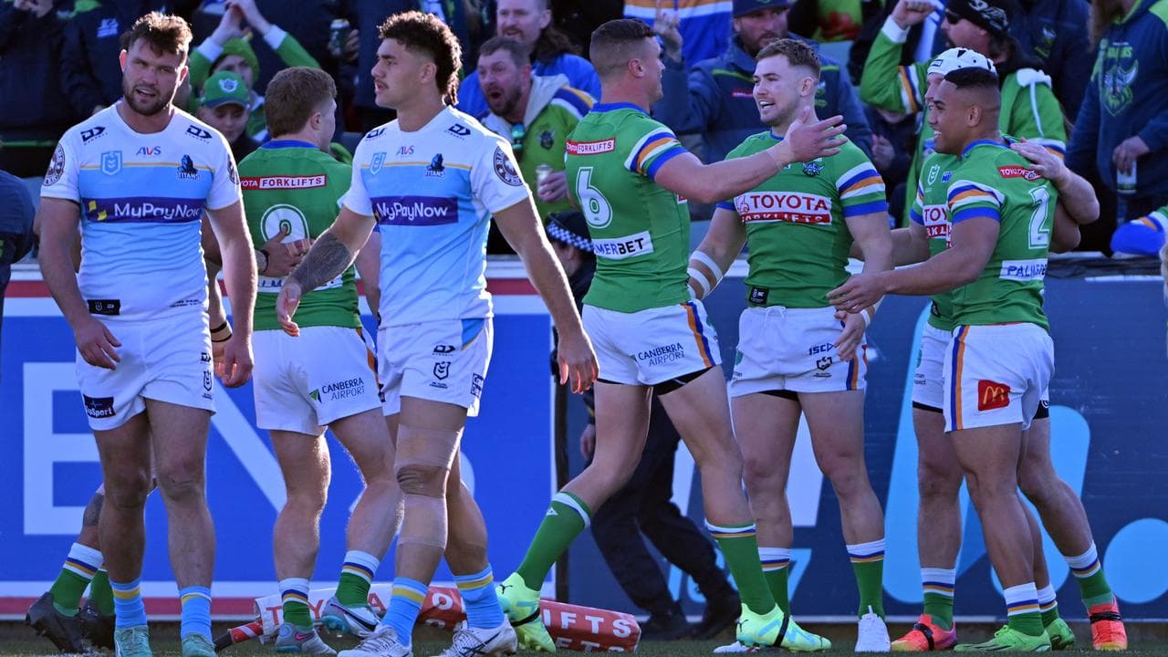 Canberra hold off Titans, move to fifth on NRL ladder
