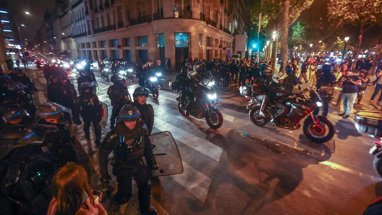 France riots less intense overnight, fewer arrests