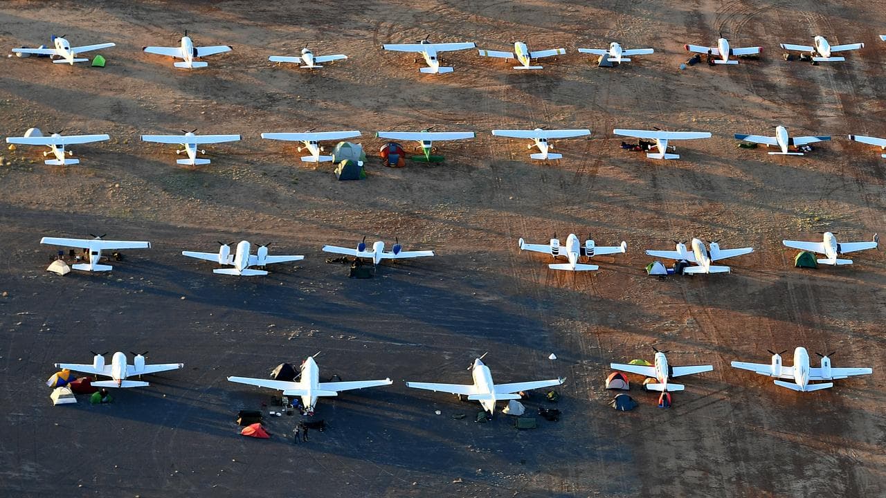 Pilot killed along with pregnant wife was unlicensed