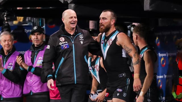 I wouldn't reach landmark without Hinkley: Port's Dixon