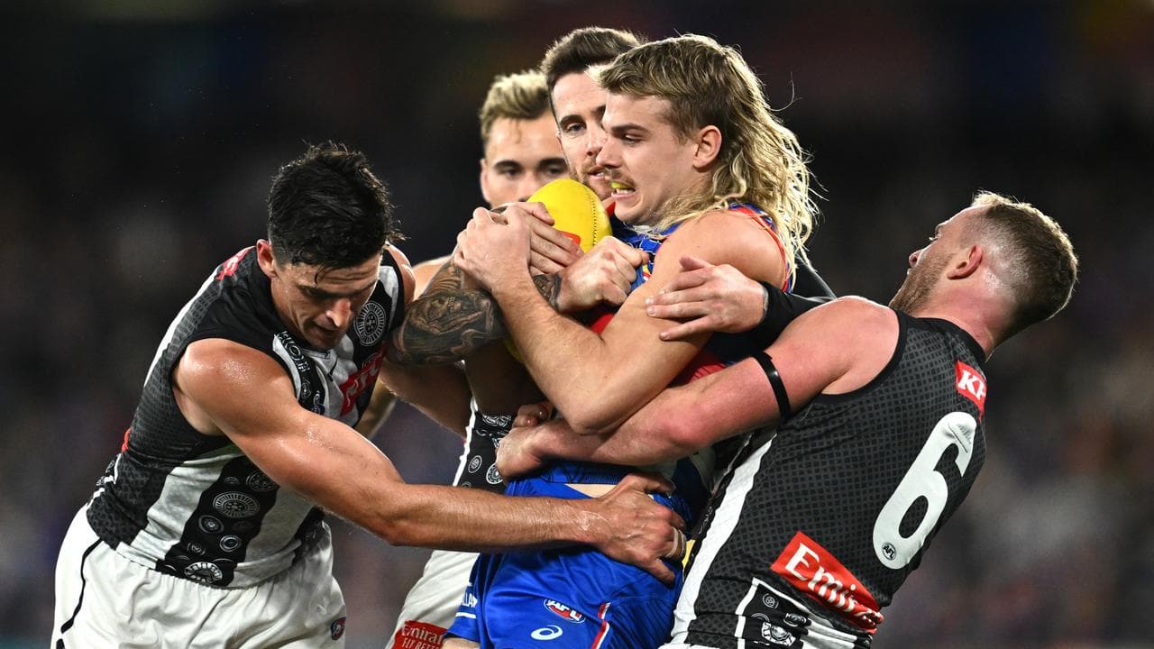 Bulldogs come up short against 'too good' Magpies