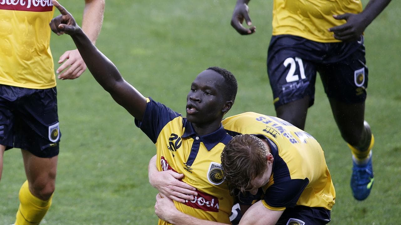 Alou Kuol returns to Mariners after stint in Germany