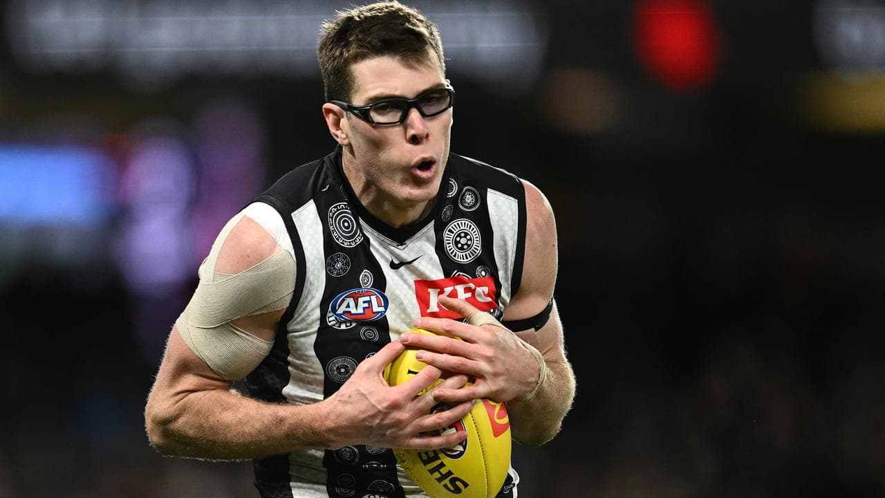 Cameron out, Cox to shoulder Magpies' ruck load