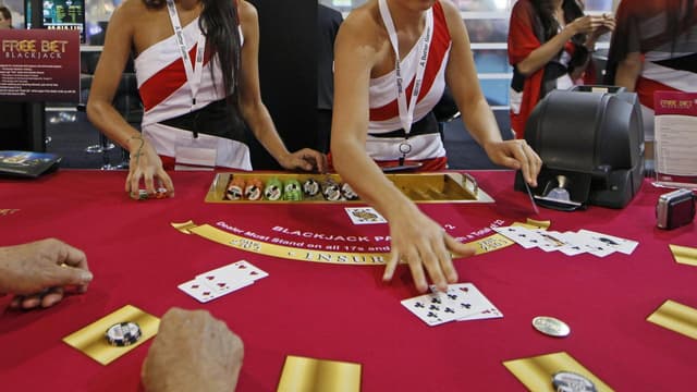 Star admissions expected in money laundering suit