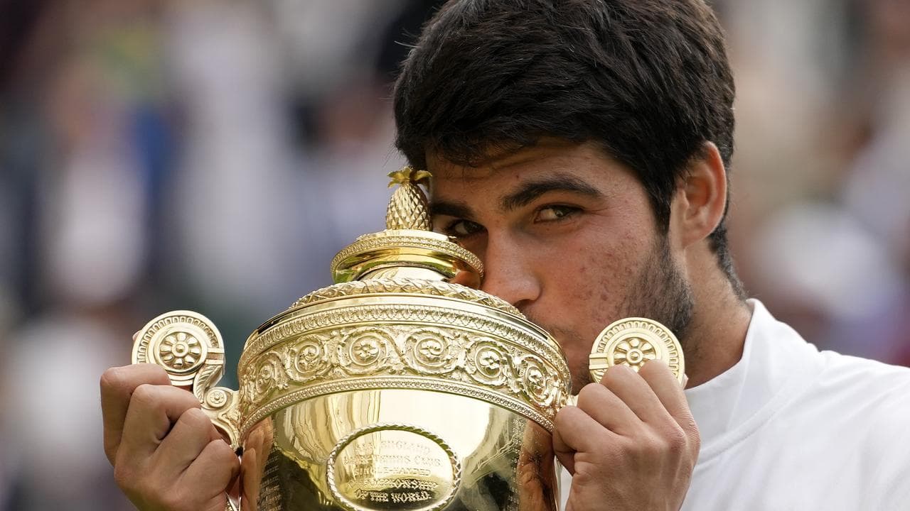 New king Alcaraz downs Djokovic to wear Wimbledon crown