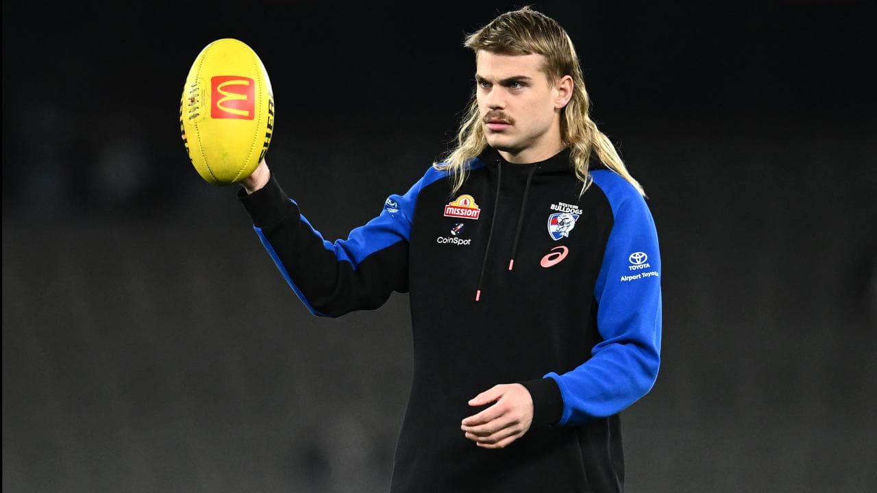 Bulldog Bailey Smith overcomes flu, set to face Bombers