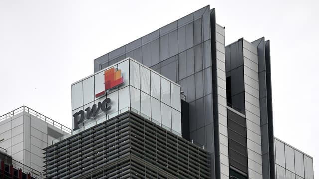 PwC partner wins injunction over retirement move