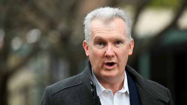 Workers' experience not targeted in same pay law: Burke