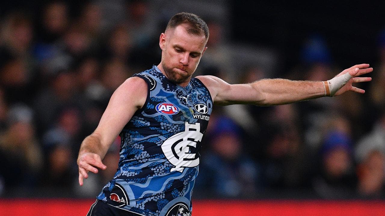 Magpies' Cox pays tribute to Carlton rival Docherty