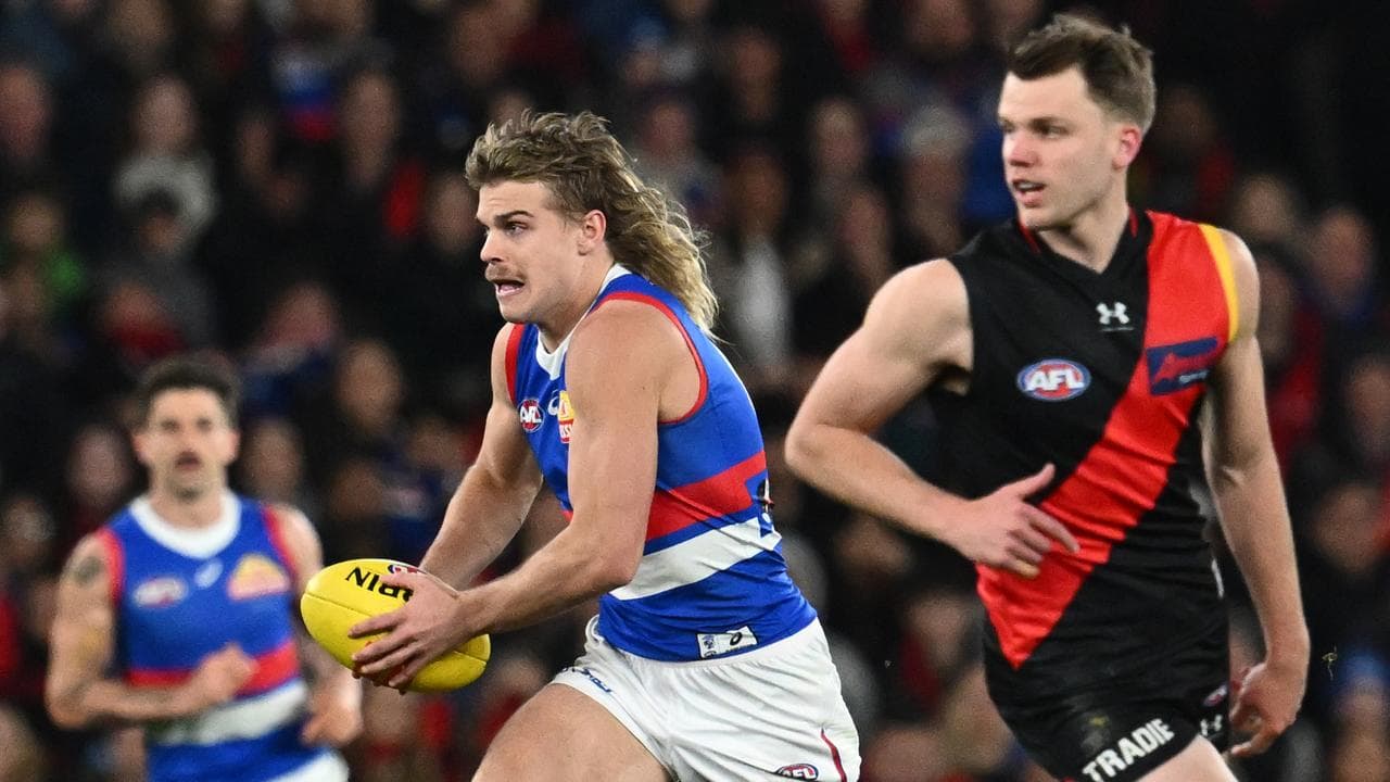 Beveridge hopes 'Baz' has a ball in 100th AFL match