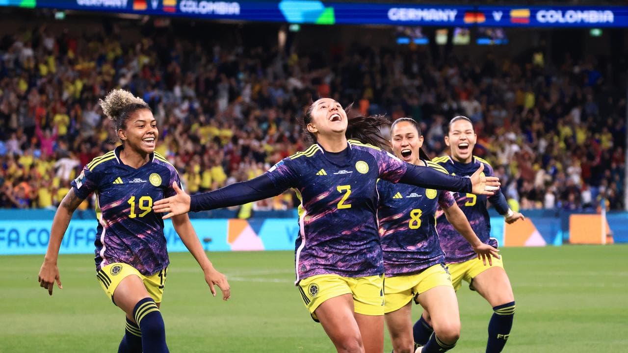 Colombia claim stunning late 2-1 win over Germany