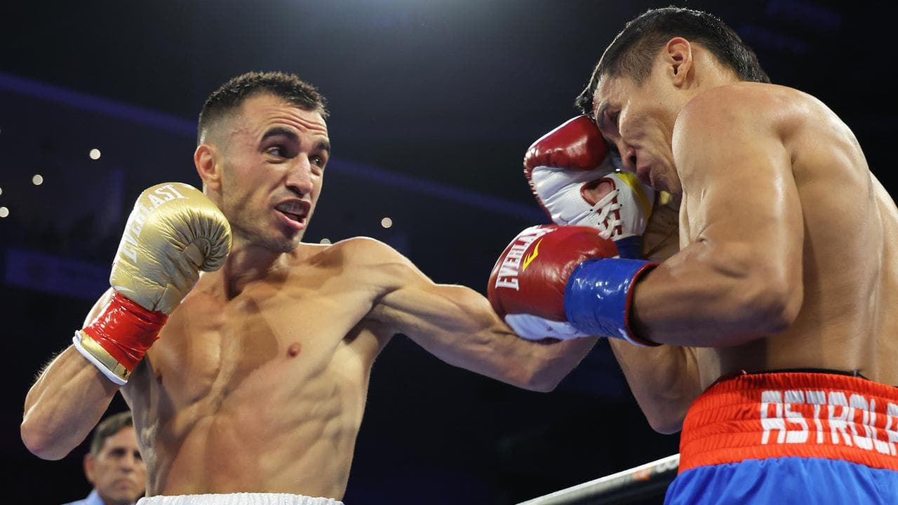 Mexican champ in sights for Moloney unification bout