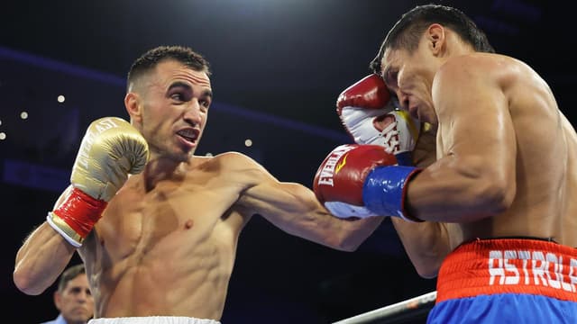 Mexican champ in sights for Moloney unification bout