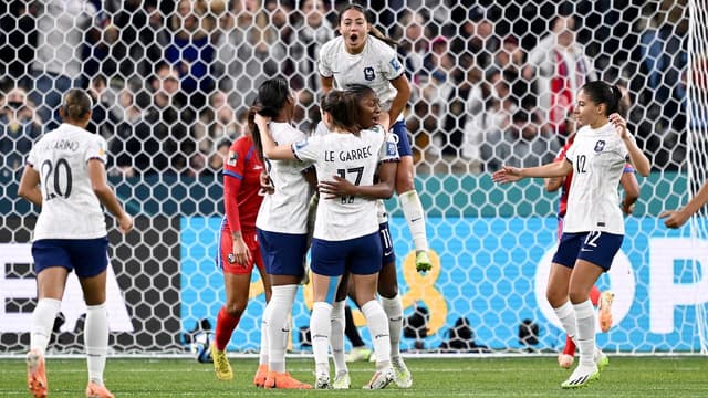 France hit Panama for six in warm-up for last 16