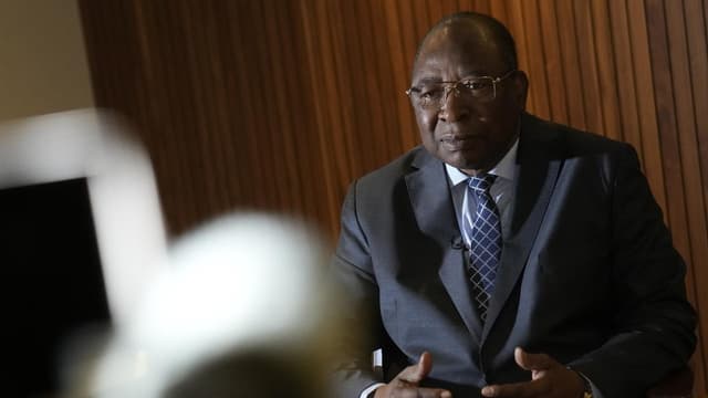 Niger's ousted PM hopes talks can end military coup