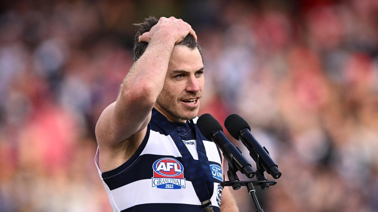 Decorated Geelong wingman Smith to quit at season's end
