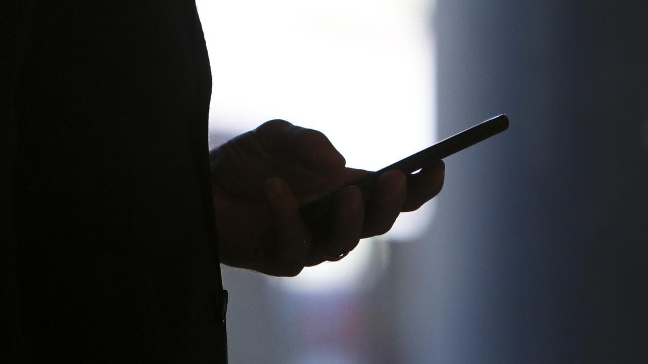 SMS firm allowed scammer to impersonate major companies