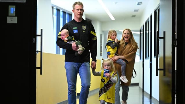 End of Tigers era as Riewoldt joins Cotchin in retiring