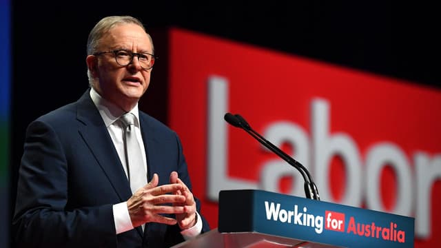 Push to torpedo nuclear subs sinks at Labor conference