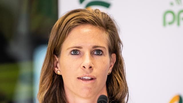 Matildas turn up heat on A-Leagues, government