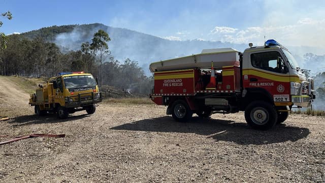 Two men charged over deliberately lighting Qld blazes