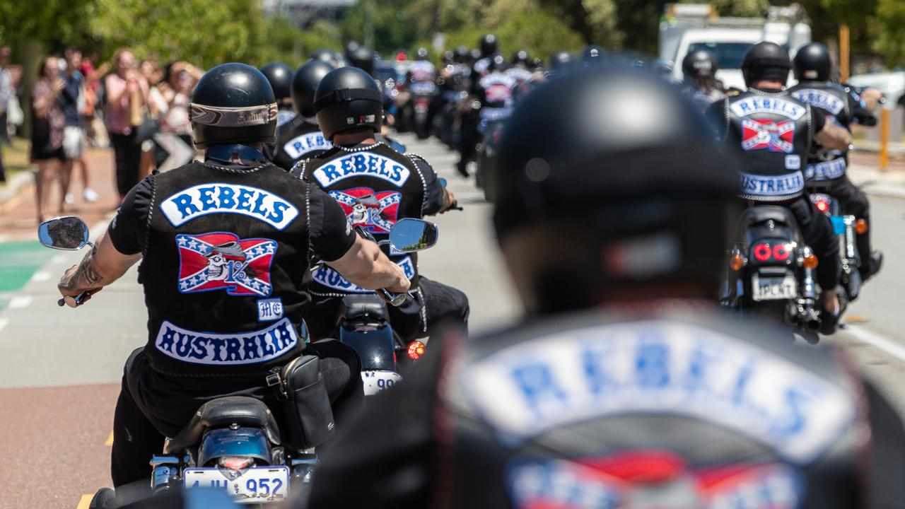 Bikies put on notice after police raids in border town