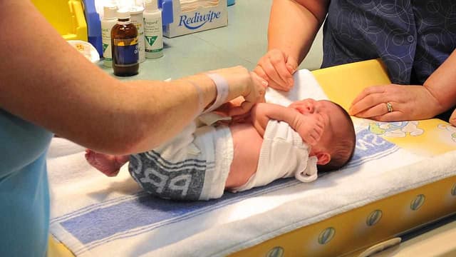 Chief midwife, funding boost for Qld maternity services