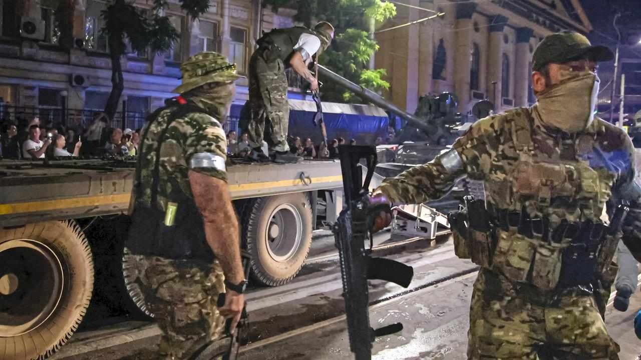 Putin orders Wagner fighters to sign oath of allegiance