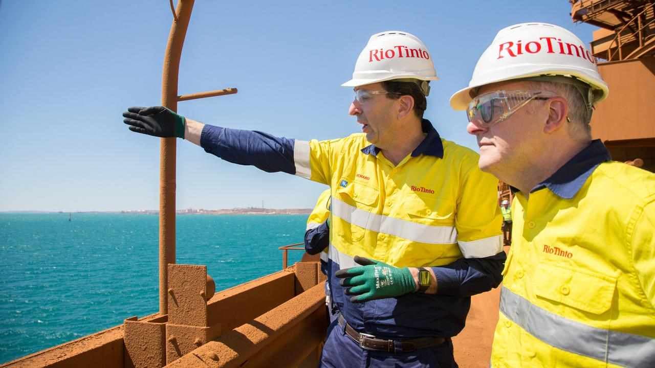 Albanese visits Pilbara ahead of Perth cabinet meeting