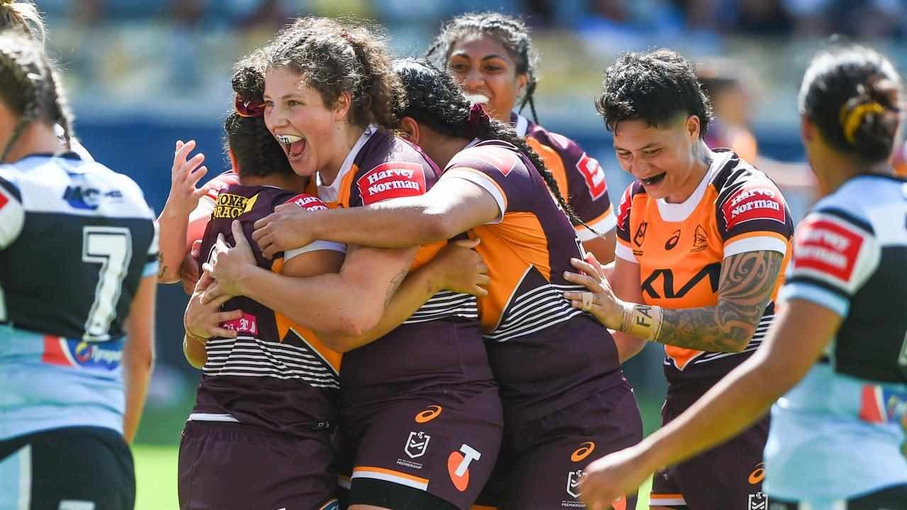 Broncos pip Sharks to move into NRLW top four