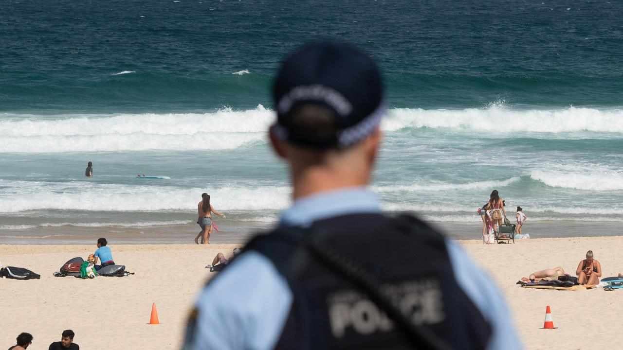 Man arrested after beach 'drowning attempt' on child