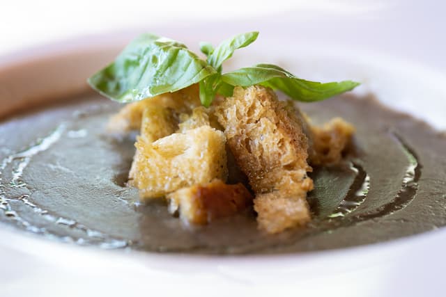 Discover the Legumes From Europe project. Which legumes have the highest amounts of protein and why you should make them part of your diet.