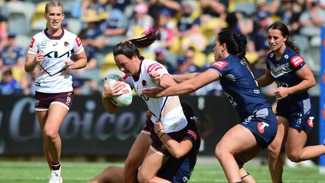 Broncos rally around Hunt, Gould in tragic times