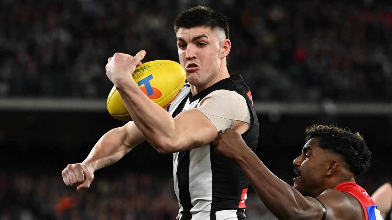 Pies back Maynard ahead of AFL rough conduct hearing