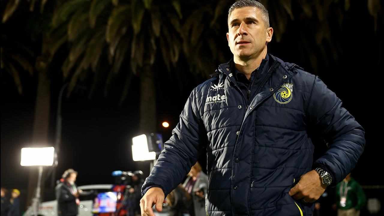 Montgomery leaves ALM's Mariners for Hibernian