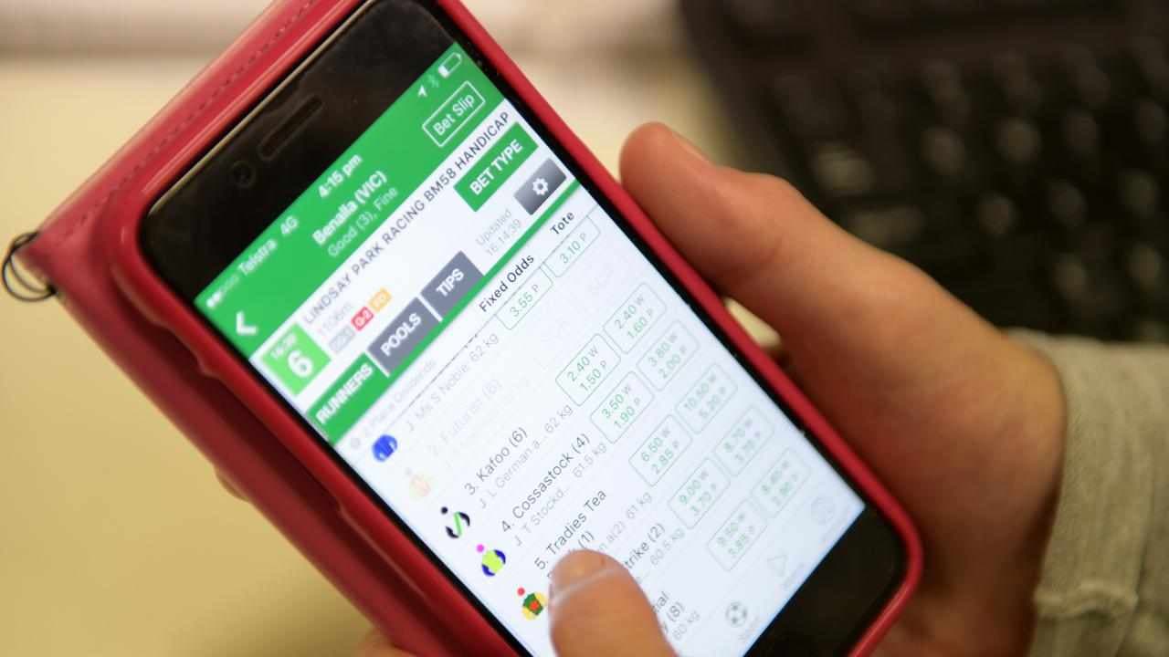 Credit card gambling ban expanding to cover online bets