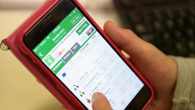 Credit card gambling ban expanding to cover online bets