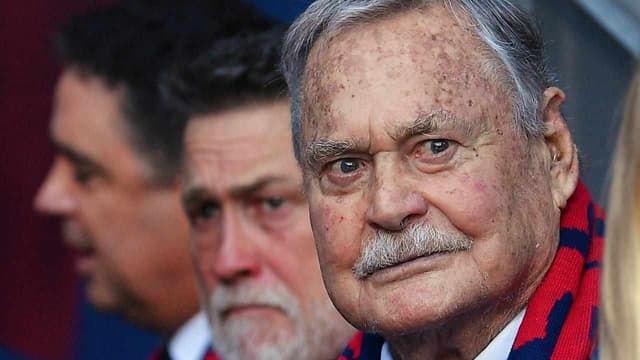 AFL mourns death of legendary player and coach Barassi